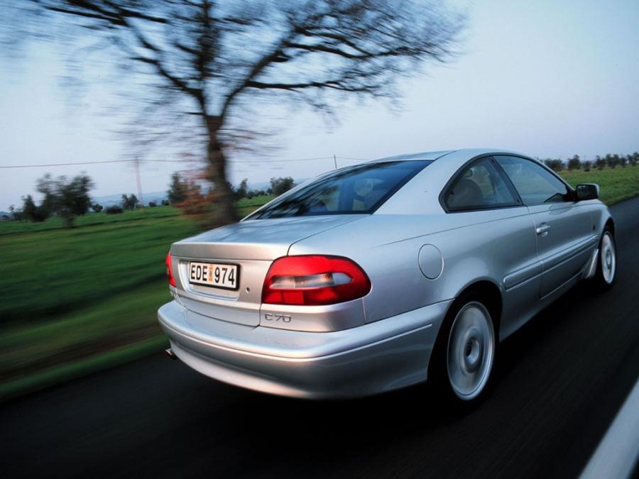  Volvo C70 1997 года  (фото 24 из 29)